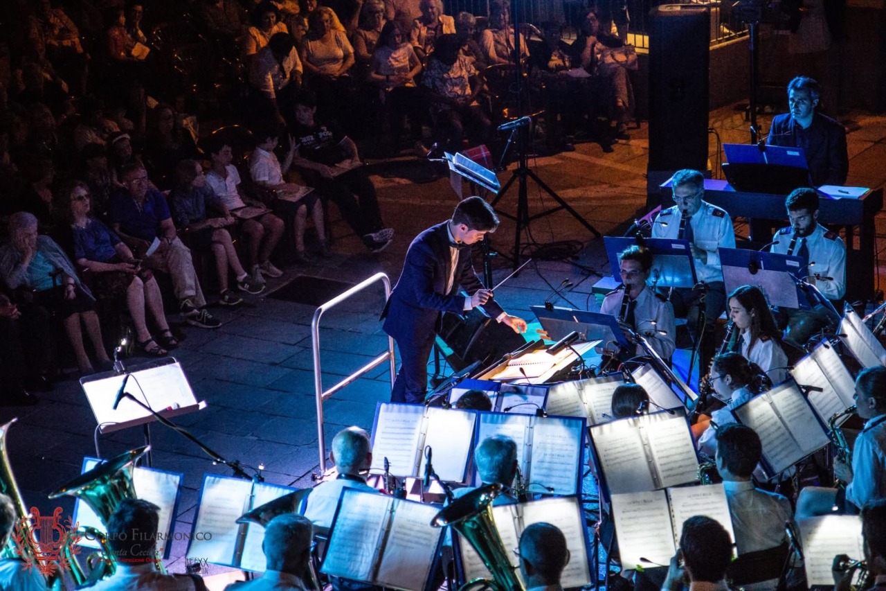 Un viaggio intorno al mondo sulle note  della Filarmonica  Santa Cecilia