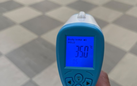 Caldo record nelle scuole: la rabbia dei sindacati