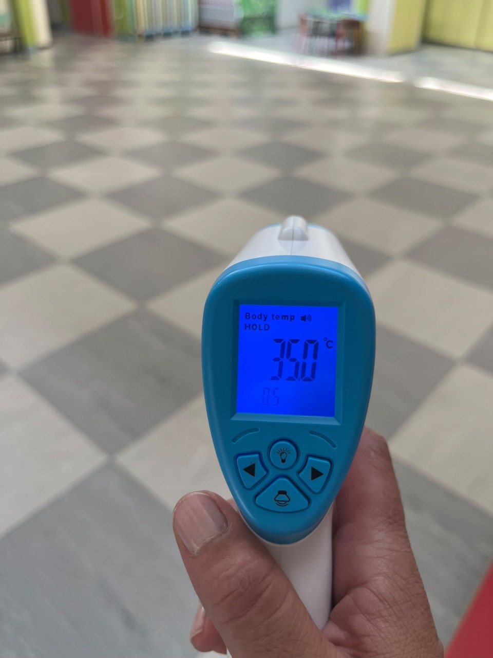 Caldo record nelle scuole: la rabbia dei sindacati