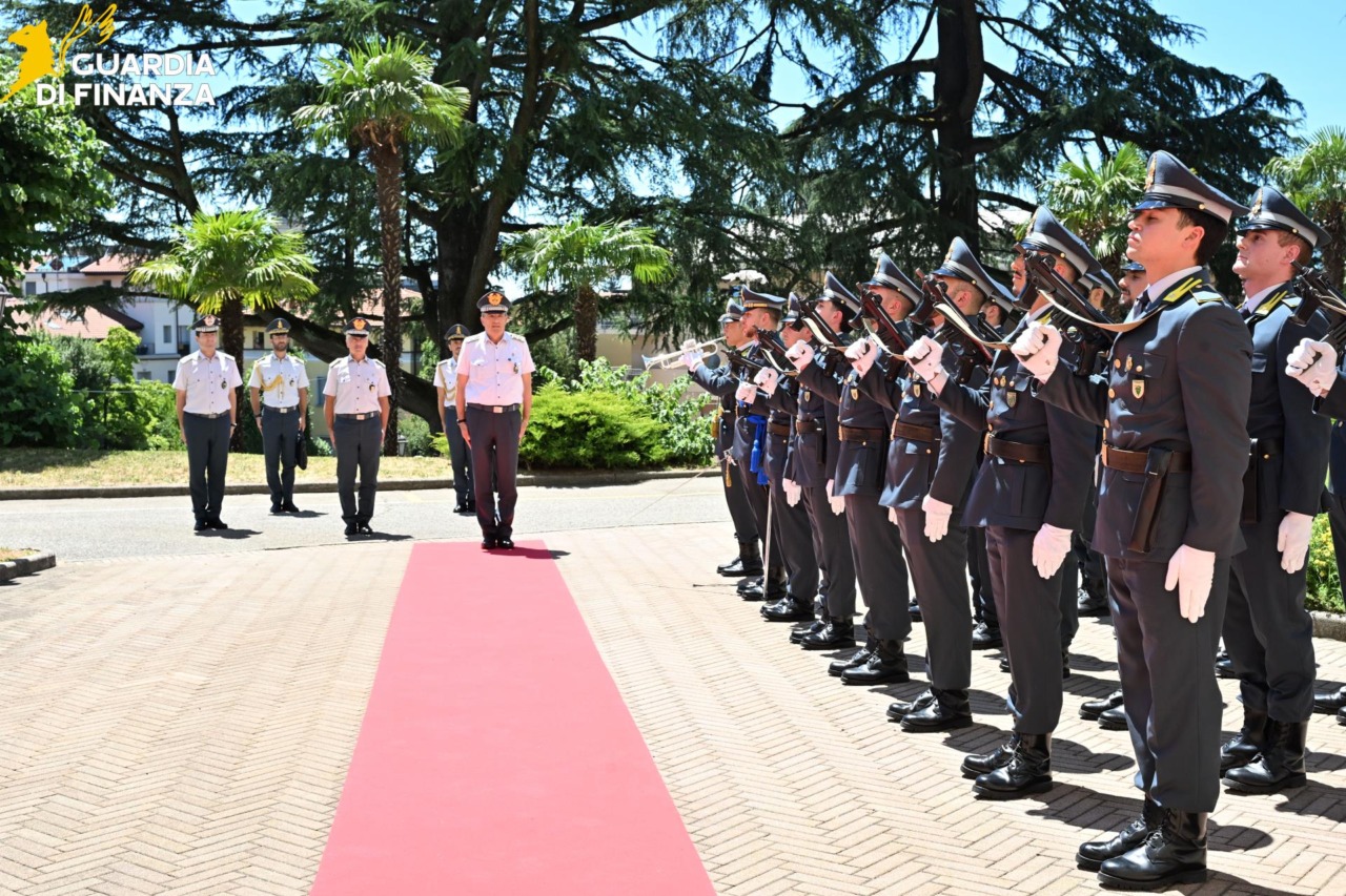 visita varese generale corpo d'armata guardia di finanza