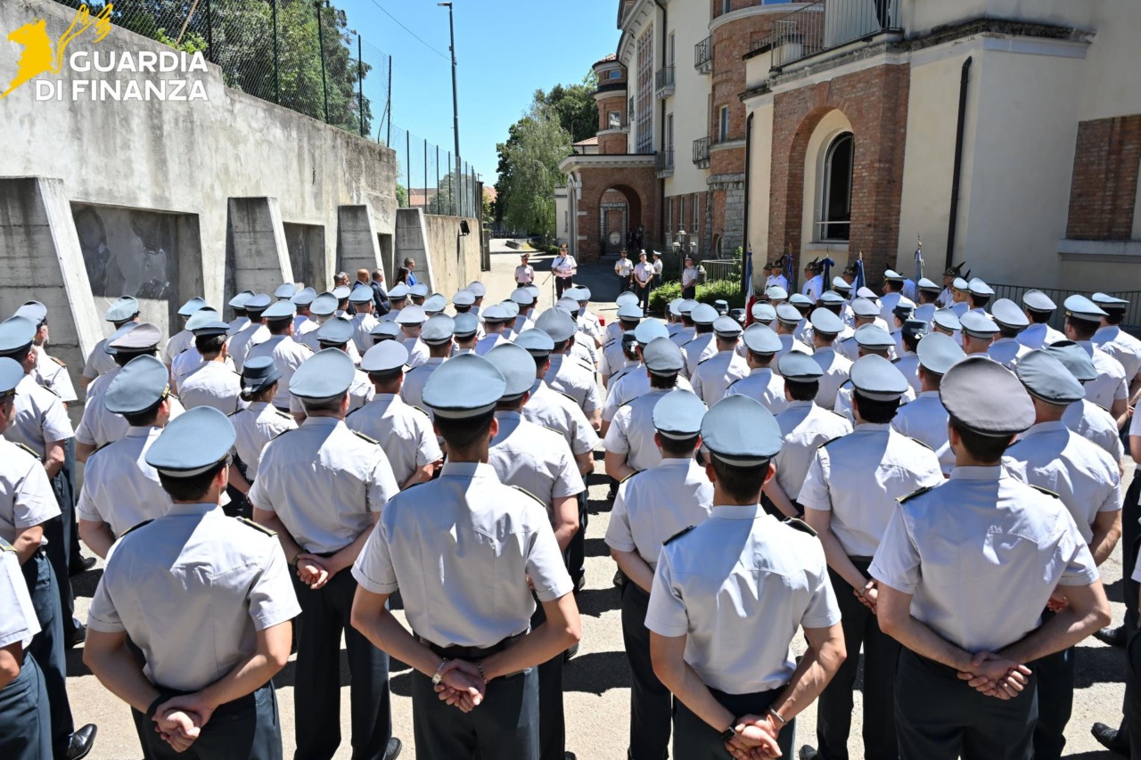 visita varese generale corpo d'armata guardia di finanza