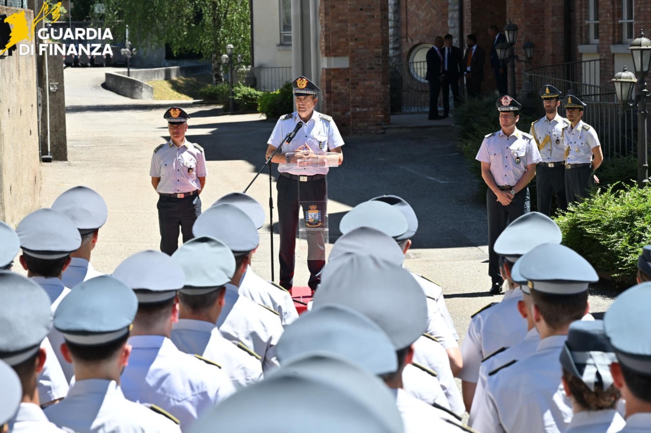 visita varese generale corpo d'armata guardia di finanza