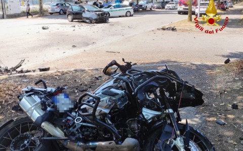Scontro auto-moto a Busto, 65enne in ospedale