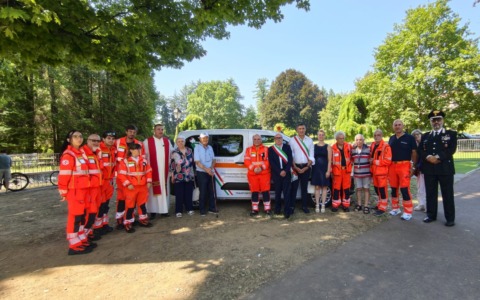 SOS amplia la flotta con un nuovo mezzo per il trasporto disabili