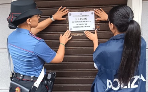Il Questore chiude il bar per sette giorni