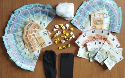 Nascondeva la cocaina nel seggiolino