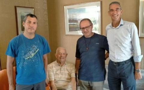 La comunità di Marnate festeggia i 100 anni di Giacomo Bonnet, il “Cementista”