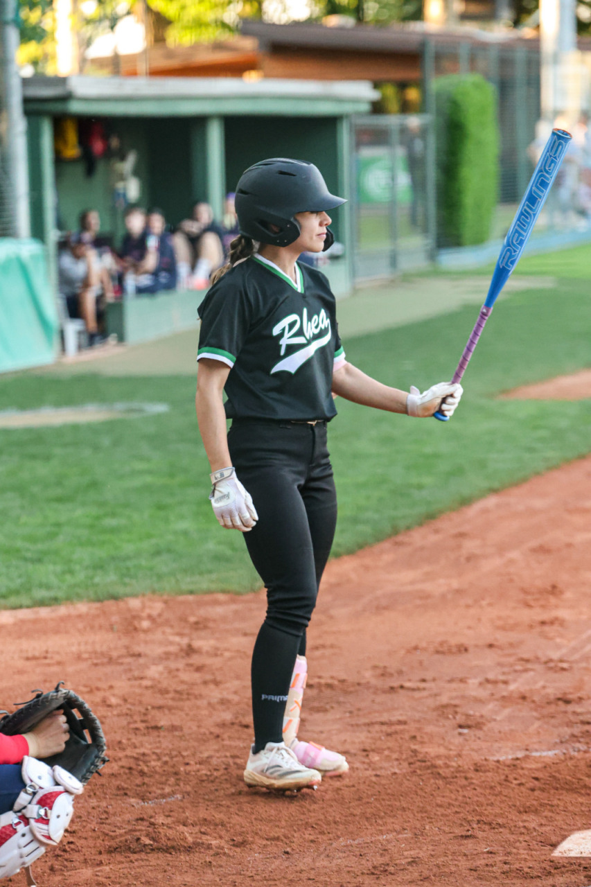 Softball A1, la Rheavendors Caronno firma lo sweep nel derby contro l’MFK Saronno