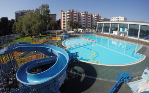 Piscina di Saronno, accessi in forte crescita: oltre 9.200 presenze a luglio