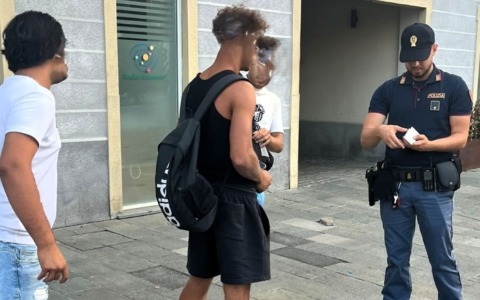 Maxi controlli interforze a Varese e Luino: 104 persone identificate e una denuncia