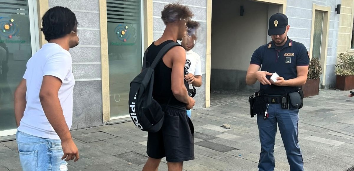 Maxi controlli interforze a Varese e Luino: 104 persone identificate e una denuncia
