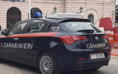 Disordini sul treno costetto a fermarsi: tre “maranza” denunciati