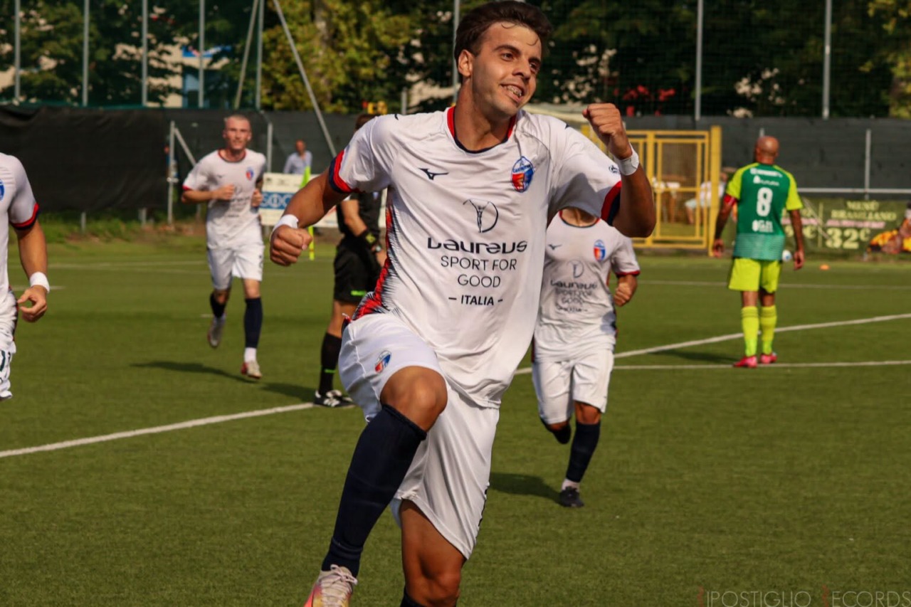 Caronnese tritatutto nel derby d’esordio contro il Saronno