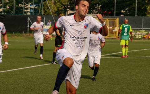 Caronnese tritatutto nel derby d’esordio contro il Saronno