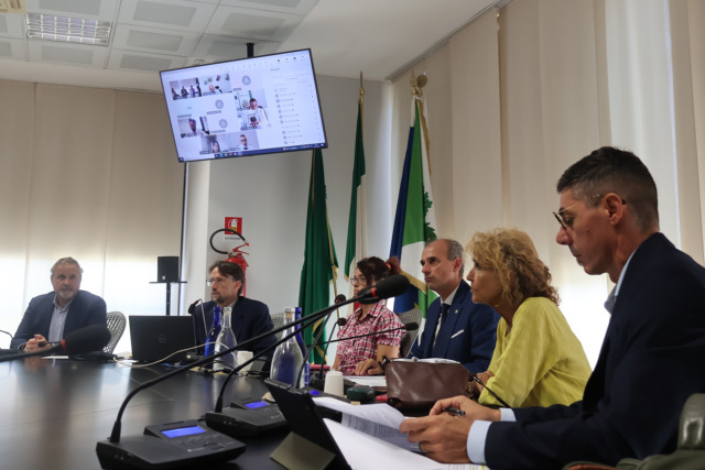 Caso Electrolux Solaro, istituito un tavolo di coordinamento interprovinciale