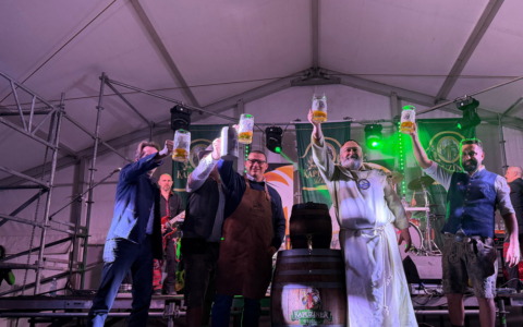 Torna l’Otüberfest: sei giorni di musica, birra, cucina tirolese e bavarese, tradizione e divertimento