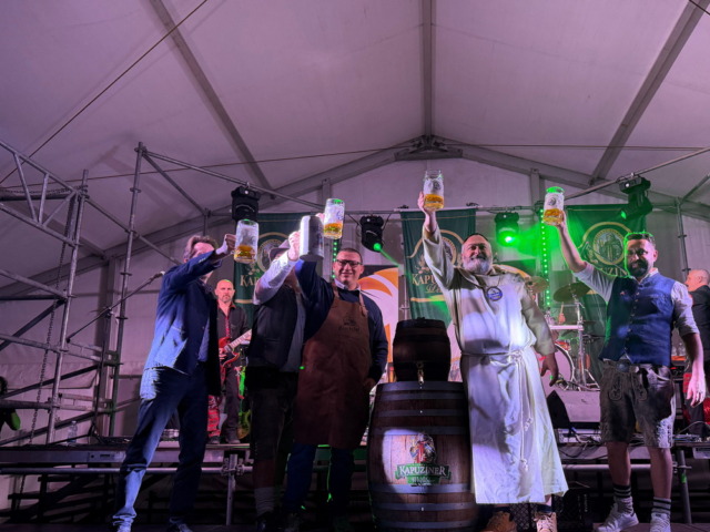 Torna l’Otüberfest: sei giorni di musica, birra, cucina tirolese e bavarese, tradizione e divertimento