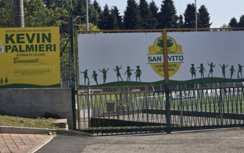 Al centro sportivo posizionata una targa per ricordare Kevin