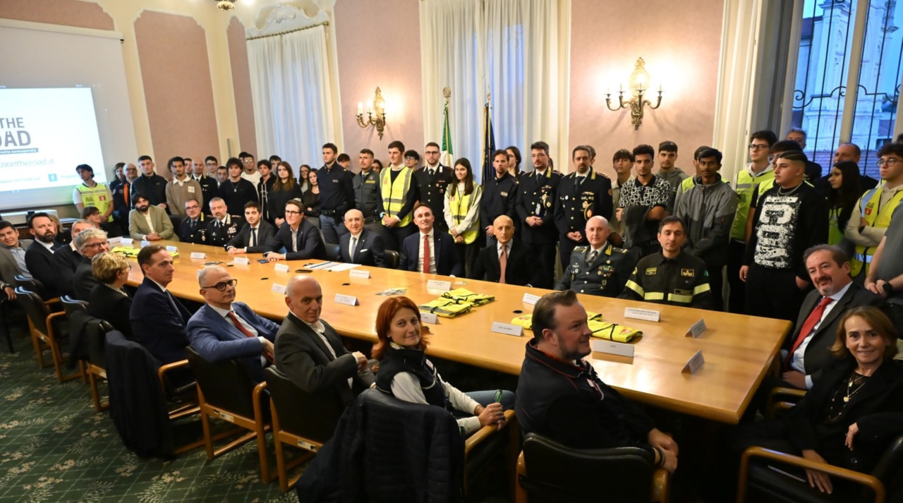 Sottoscritto in Prefettura il protocollo d’intesa “On the Road”