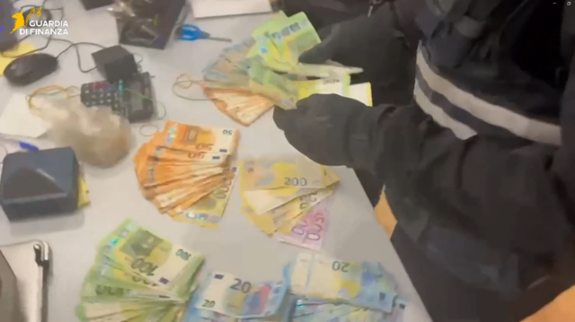 Scoperta nel milanese la “banca occulta” della mafia, perquisizioni anche nel varesotto
