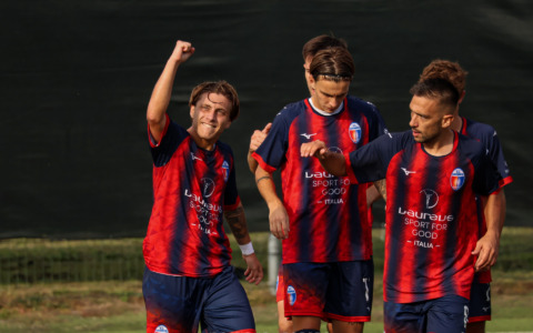 Corno e Minuzzi guidano la Caronnese nel 2-1 al Calvairate