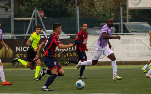 La Caronnese sbatte contro il Legnano, rossoblù sconfitti 1-2