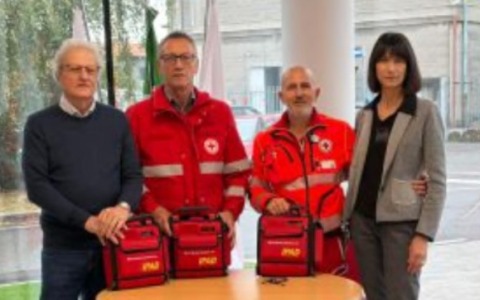 Il Comitato Genitori dona defibrillatori alla Croce Rossa di Busto Arsizio