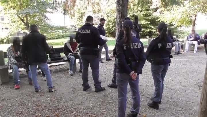 Controlli in centro Varese: tre segnalazioni per stupefacenti e 3,5 grammi di hashish sequestrati