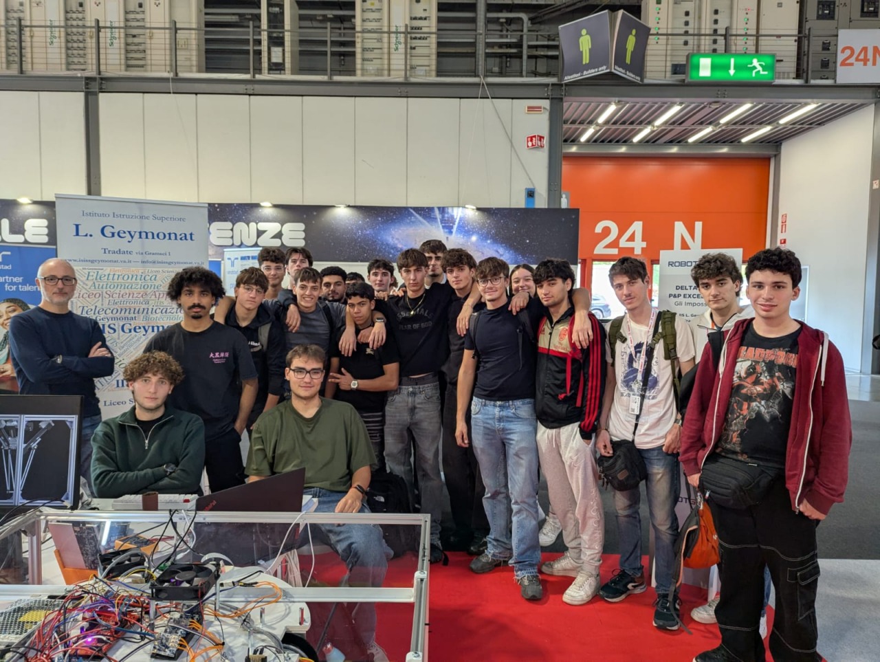 Gli studenti del Geymonat di Tradate alle finali dei RobotGames