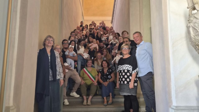 Una festa per accogliere i nuovi nati: 45 piccoli cittadini accolti in Comune