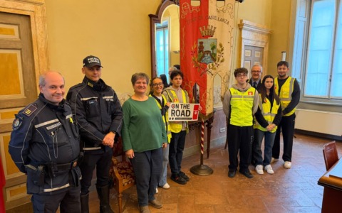 I quattro ragazzi di “On The Road” raccontano in Consiglio comunale la loro esperienza con la Polizia Locale